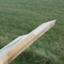 Fiskars träklubba för trädgårdsarbete och skogsbruk, robust och hållbar användning.