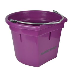 Färgglad plastspade från Hansbo Sport.