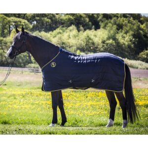 HorseTech stalltäcke för häst med 100g isolering, 105 cm.